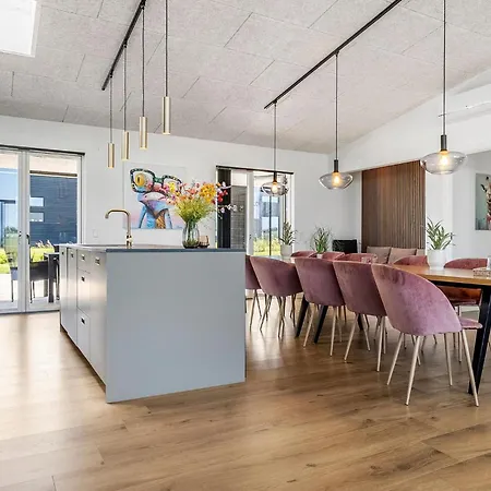 Beautiful In With Sauna