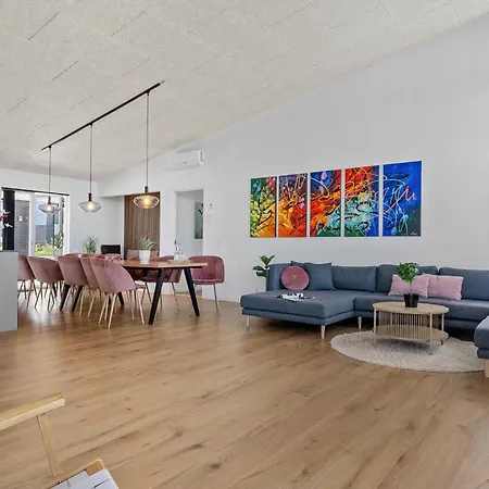 Beautiful In With Sauna 度假居 宝可波