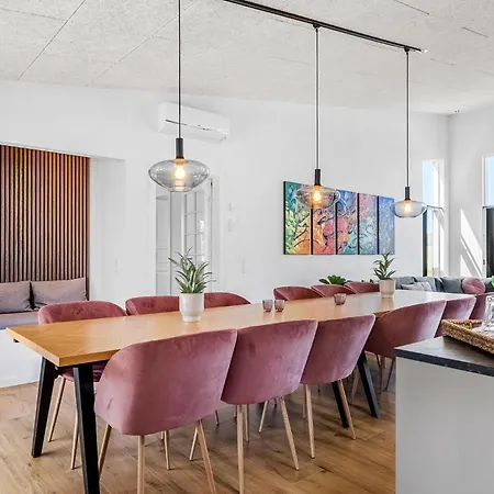 Beautiful In With Sauna 度假居 *